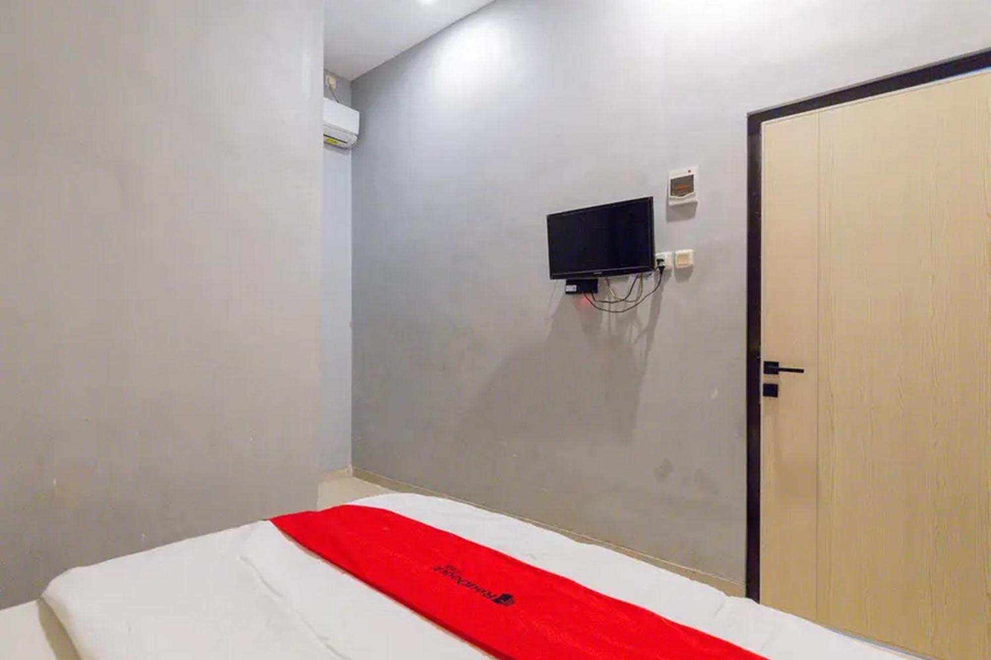 Reddoorz @ Manukan Surabaya Eksteriør bilde